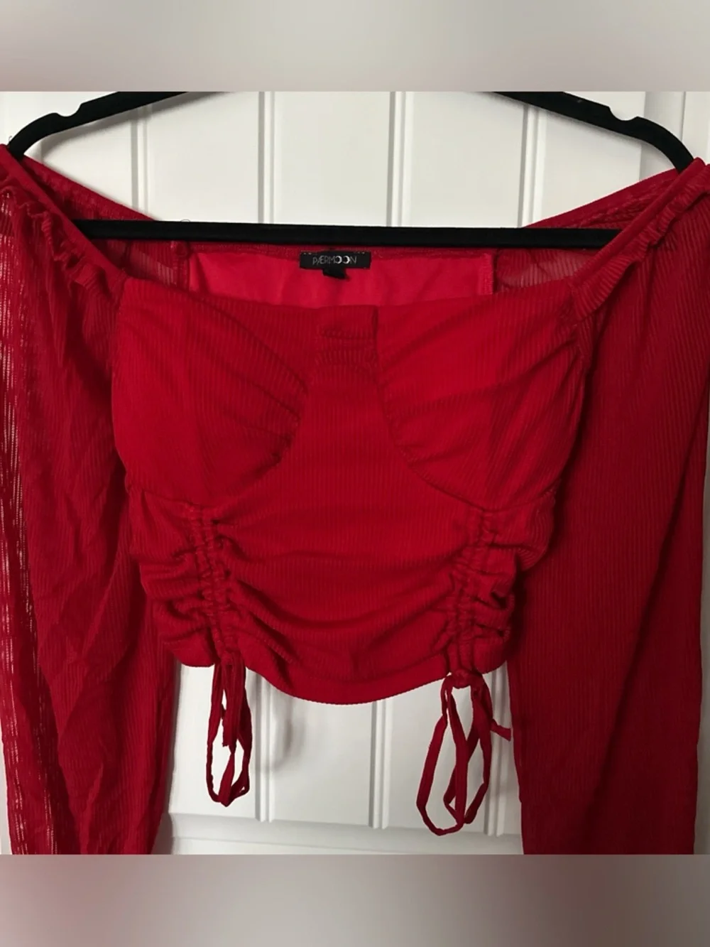Red Off-Shoulder Ruched Crop Top - Picture 3 of 5